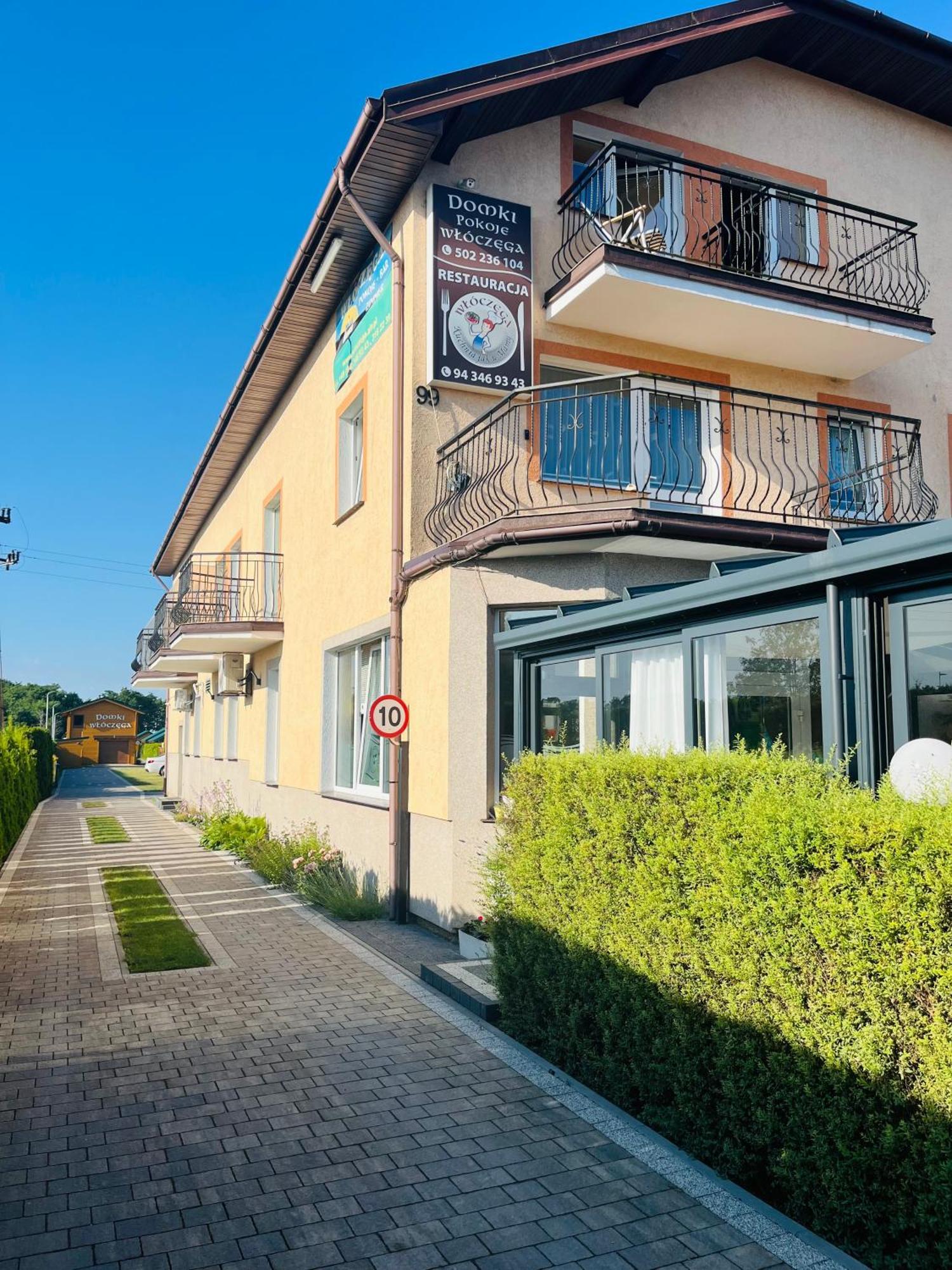Domki, Apartamenty I Restauracja Wloczega Gaski  Exterior photo
